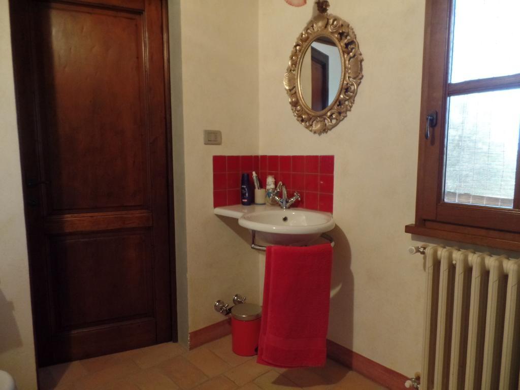 Il Fienile Holiday Home Le Fornacette Exterior photo